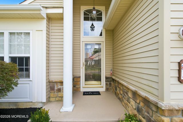8 Torino Road, Manchester, NJ 08759
