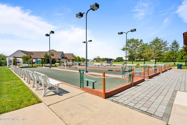 8 Torino Road, Manchester, NJ 08759