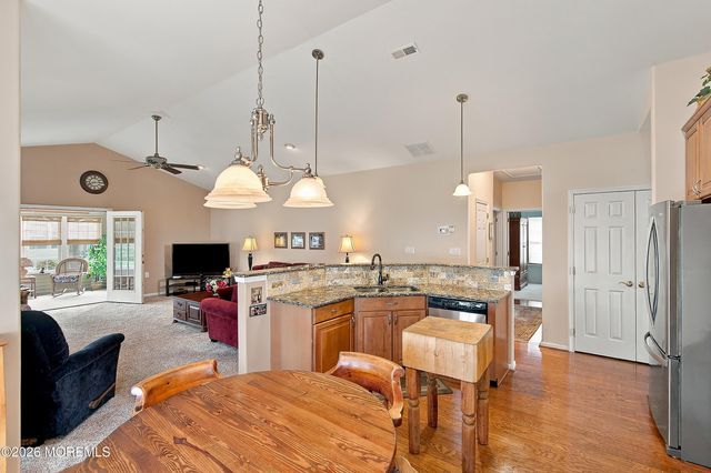 8 Torino Road, Manchester, NJ 08759