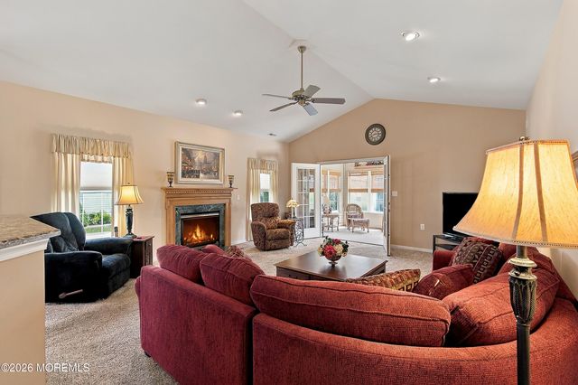 8 Torino Road, Manchester, NJ 08759