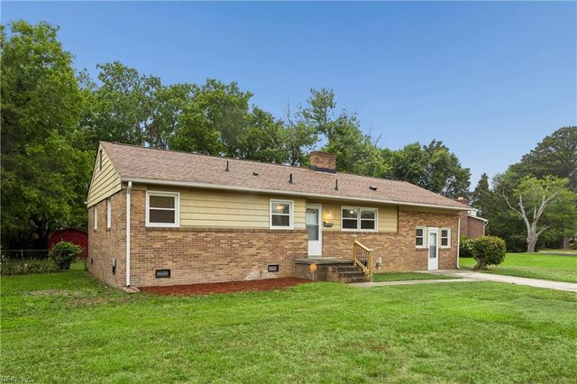1 Westbrook DR, Hampton, VA 23666