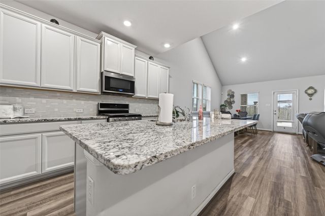 5806 Platinum Lakes Court, Richmond, TX 77469