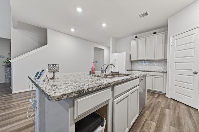 5806 Platinum Lakes Court, Richmond, TX 77469