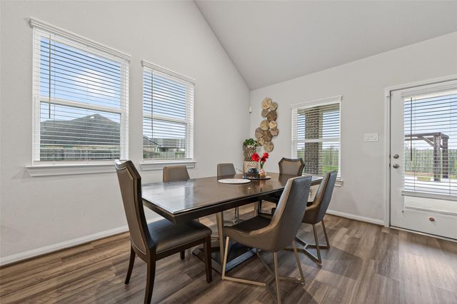 5806 Platinum Lakes Court, Richmond, TX 77469