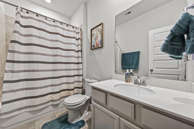 5806 Platinum Lakes Court, Richmond, TX 77469