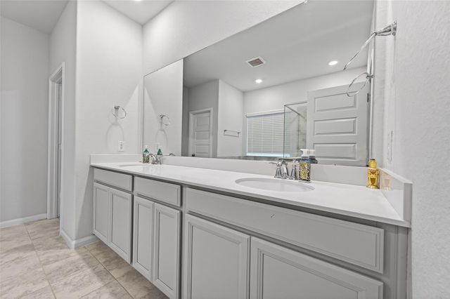 5806 Platinum Lakes Court, Richmond, TX 77469