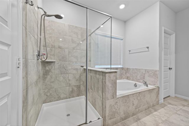 5806 Platinum Lakes Court, Richmond, TX 77469