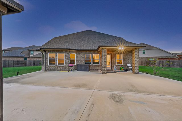 5806 Platinum Lakes Court, Richmond, TX 77469