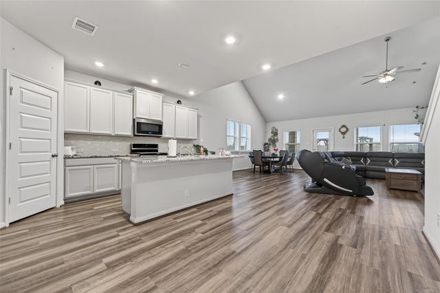 5806 Platinum Lakes Court, Richmond, TX 77469