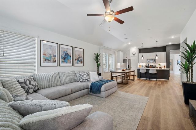 248 Trapper Creek Drive, Conroe, TX 77304