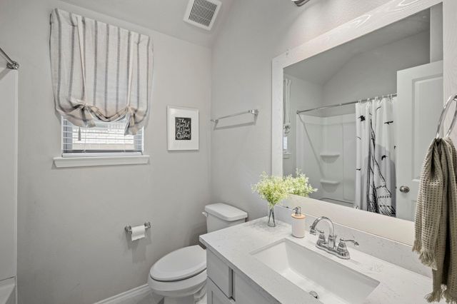 248 Trapper Creek Drive, Conroe, TX 77304