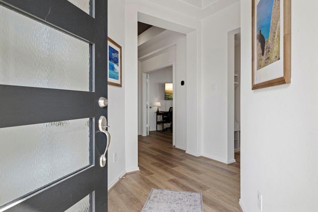 248 Trapper Creek Drive, Conroe, TX 77304