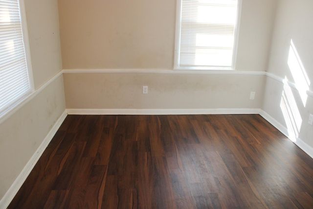 1673 S WHITE STATION RD, Memphis, TN 38117