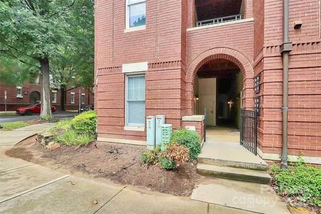 793 Garden District Drive, Charlotte, NC 28202