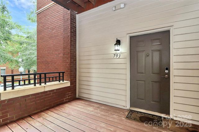 793 Garden District Drive, Charlotte, NC 28202