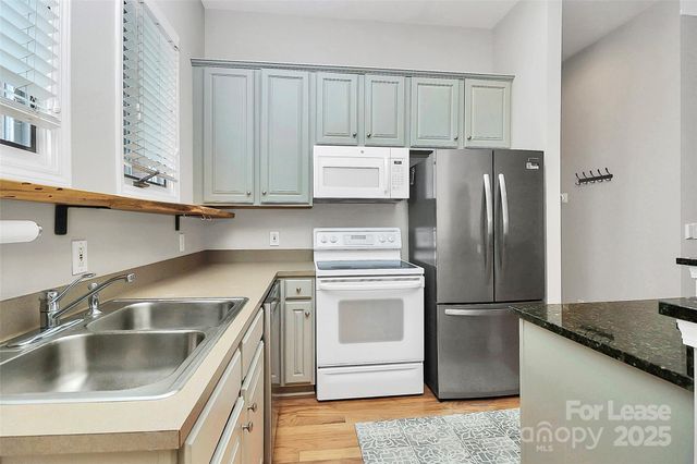 793 Garden District Drive, Charlotte, NC 28202