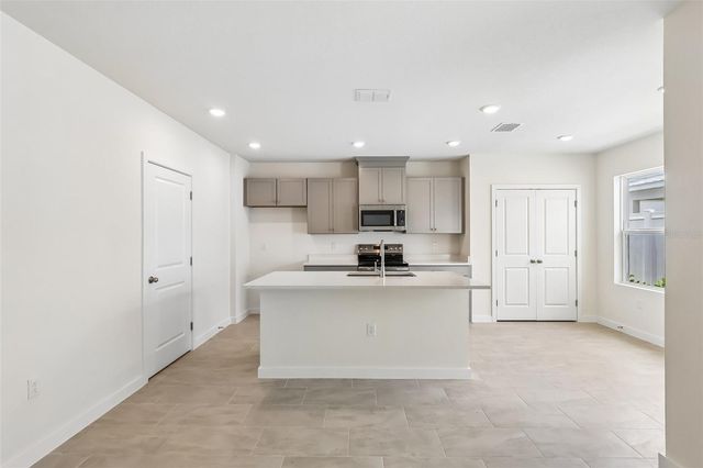 2688 MEADOW CREST DRIVE, St Cloud, FL 34773