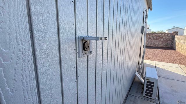 13228 E 43 St, Yuma, AZ 85367