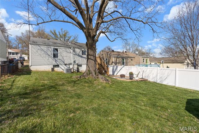 6554 Mitchell Terrace, St Louis, MO 63139