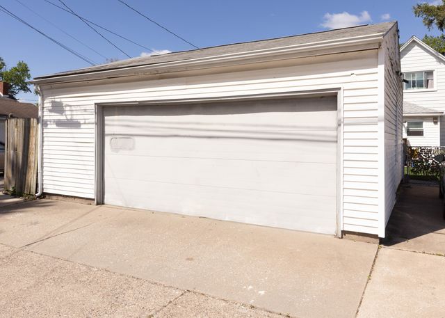 1413 40th Street, Rock Island, IL 61201