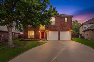 10616 Donnis Drive, Fort Worth, TX 76244