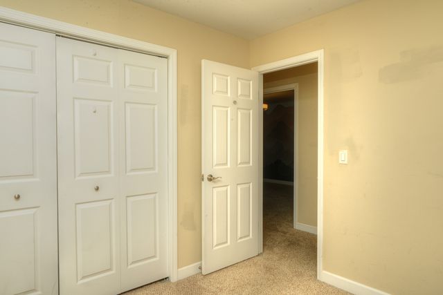 306 Colony Green Drive, Bloomingdale, IL 60108