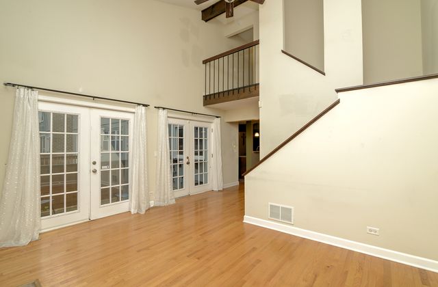 306 Colony Green Drive, Bloomingdale, IL 60108