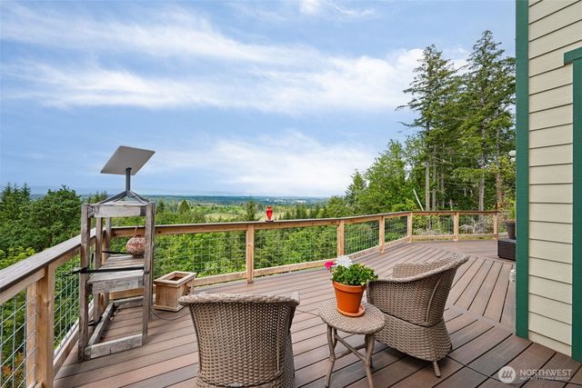 90 W Jeanne Saeger Loop, Shelton, WA 98584