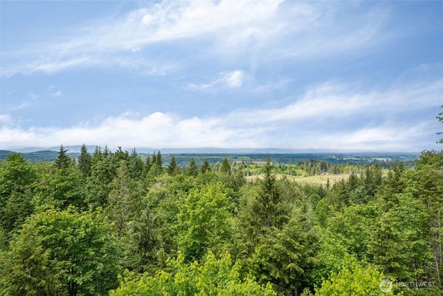 90 W Jeanne Saeger Loop, Shelton, WA 98584