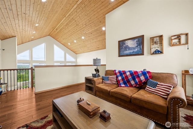 90 W Jeanne Saeger Loop, Shelton, WA 98584