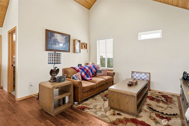 90 W Jeanne Saeger Loop, Shelton, WA 98584