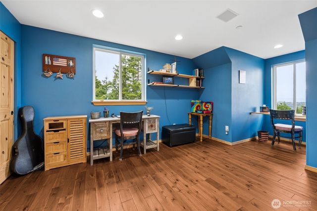 90 W Jeanne Saeger Loop, Shelton, WA 98584