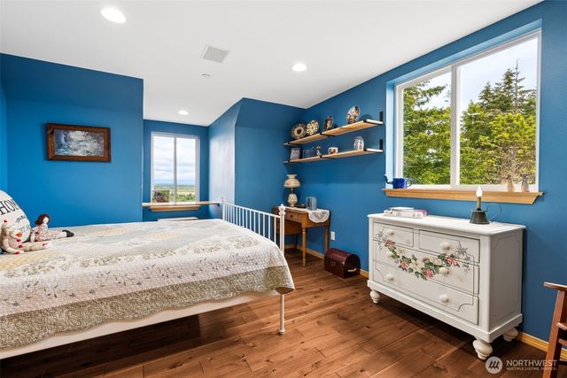 90 W Jeanne Saeger Loop, Shelton, WA 98584