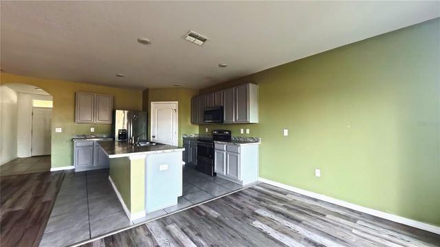 246 MEADOWBROOK BOULEVARD, Winter Haven, FL 33881