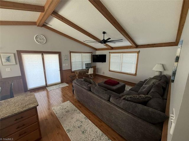 384 Lake Shore Avenue, Lexington, NC 27292