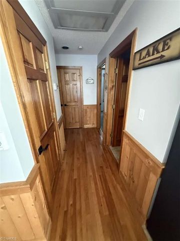 384 Lake Shore Avenue, Lexington, NC 27292