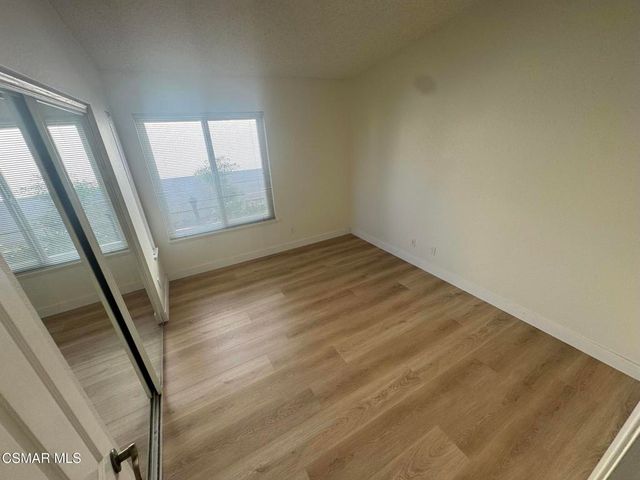 1874 Suntree Lane, Simi Valley, CA 93063