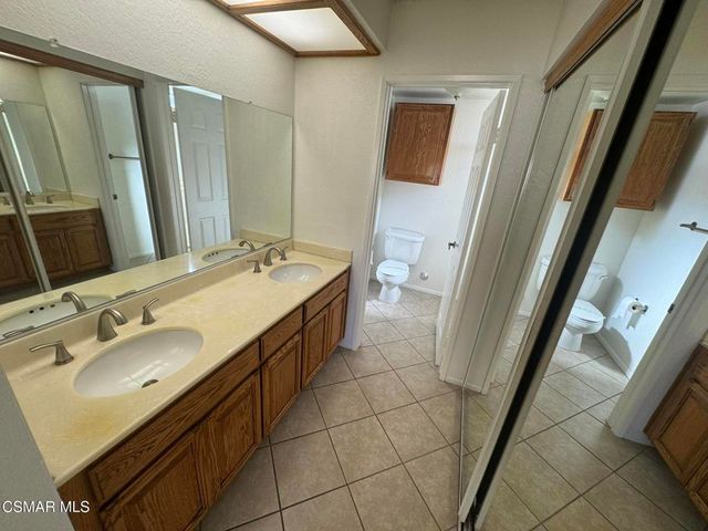 1874 Suntree Lane, Simi Valley, CA 93063