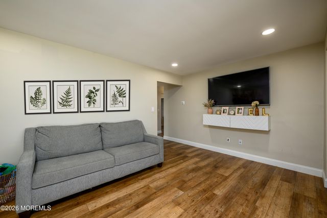 37 Friar Lane, Freehold, NJ 07728