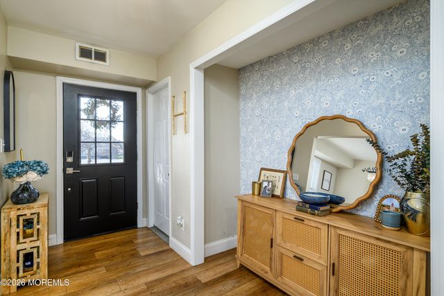 37 Friar Lane, Freehold, NJ 07728