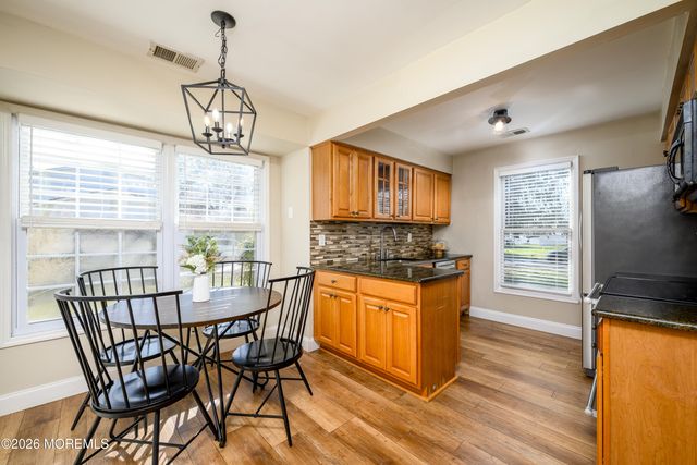 37 Friar Lane, Freehold, NJ 07728