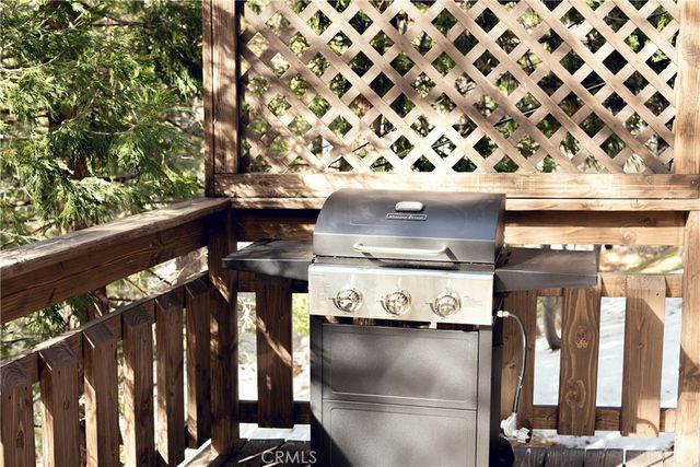 26287 Lake Forest Drive, Twin Peaks, CA 92391