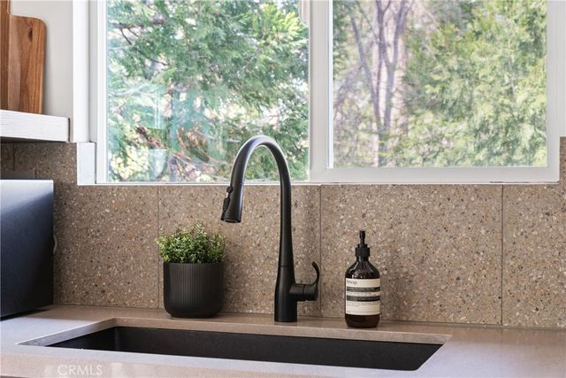 26287 Lake Forest Drive, Twin Peaks, CA 92391