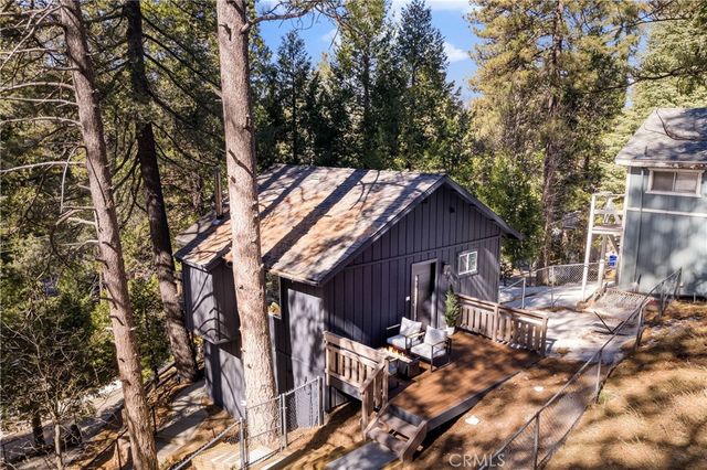 26287 Lake Forest Drive, Twin Peaks, CA 92391