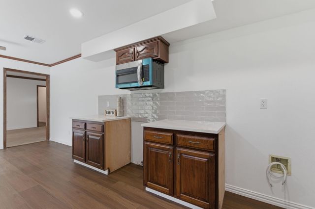 254 Springs Edge Dr, Montgomery, TX 77356