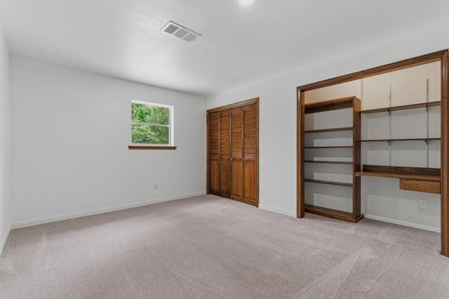 254 Springs Edge Dr, Montgomery, TX 77356