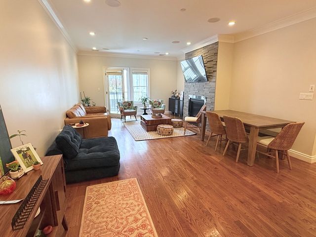 637 E 1st Street 204, Boston, MA 02127