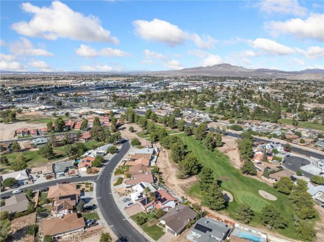 13916 Burning Tree Drive, Victorville, CA 92395