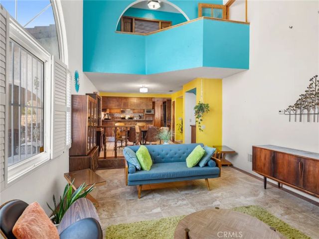 13916 Burning Tree Drive, Victorville, CA 92395