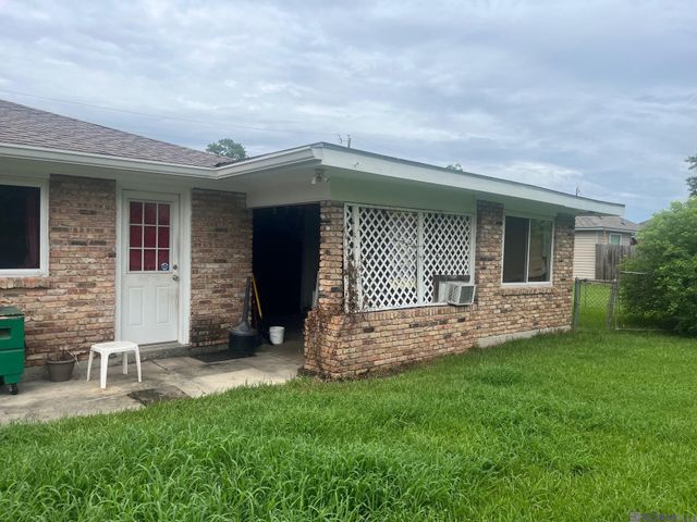 612-614 S Alexander, Gonzales, LA 70737